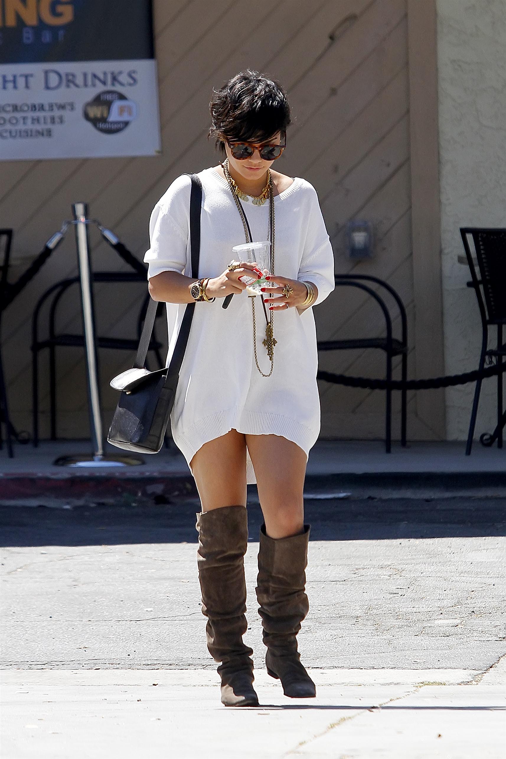 Vanessa Hudgens wearing a sweater dress photos | Picture 63619